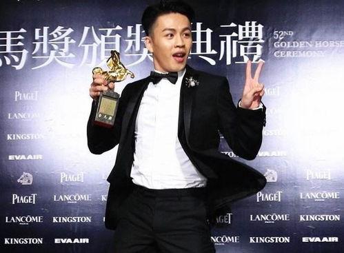 娱乐圈的吃瓜影帝起点,从娱乐圈吃瓜小透明到顶级巨星